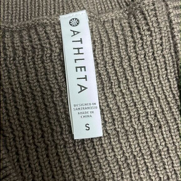 Athleta Repreve Teton V-neck Relaxed Sweater- Small - Picture 13 of 16
